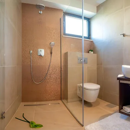 Seaside Luxury With A Swimming Pool Cove Duga, Ciovo - 24268 Villa *