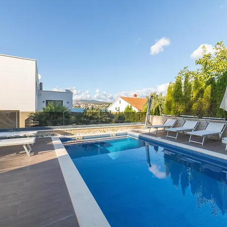 Seaside Luxury With A Swimming Pool Cove Duga, Ciovo - 24268 * Trogir