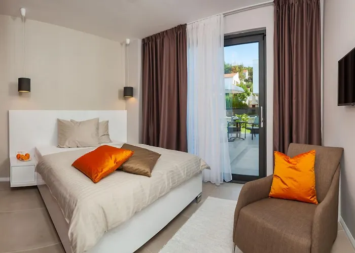 Seaside Luxury With A Swimming Pool Cove Duga, Ciovo - 24268 别墅 *